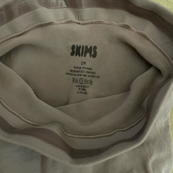 NWOT Skims Sculpting Shorts Size S Jasper Color - Picture 4 of 7